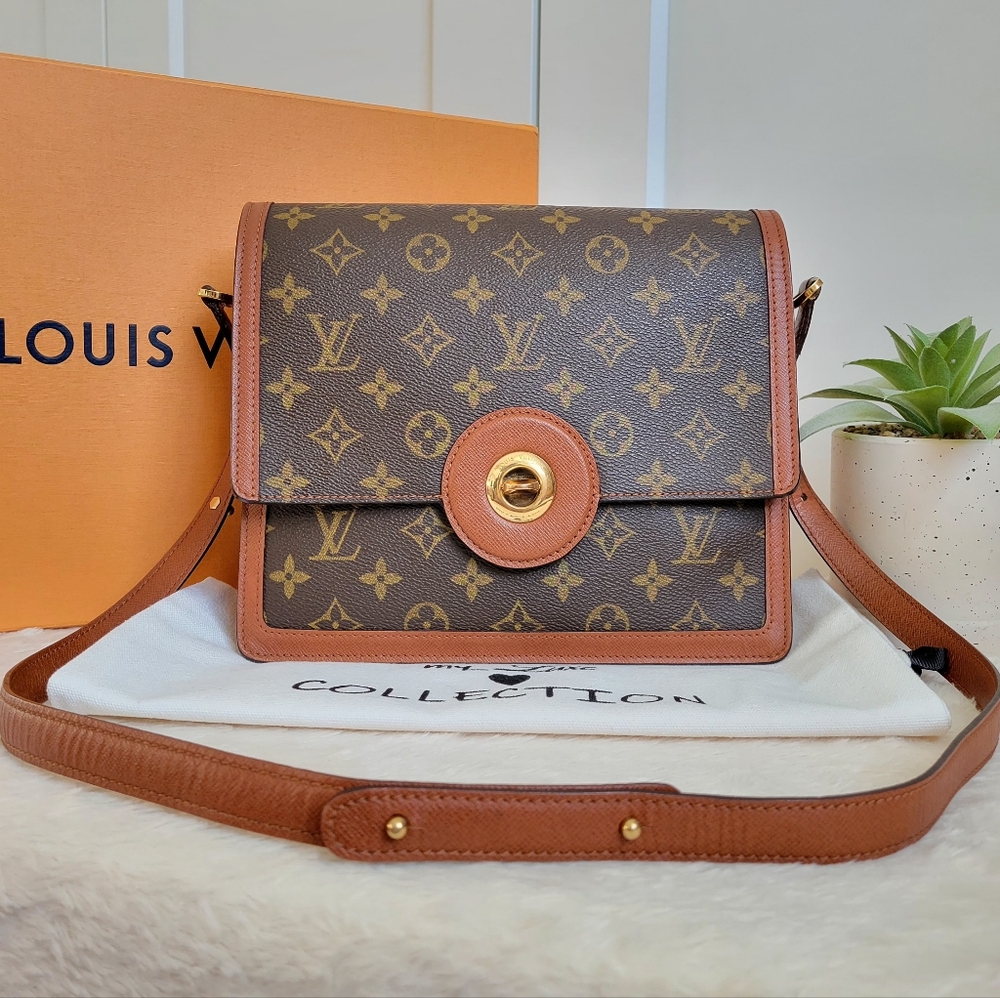 💕Beautiful Louis Vuitton Crossbody Shoulder Monogram - RASPAIL